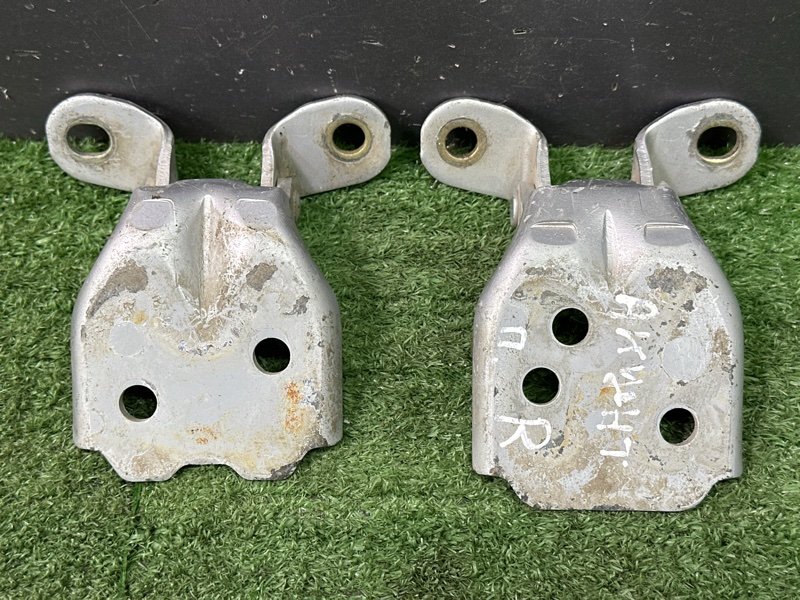 Петли двери Hyundai Accent