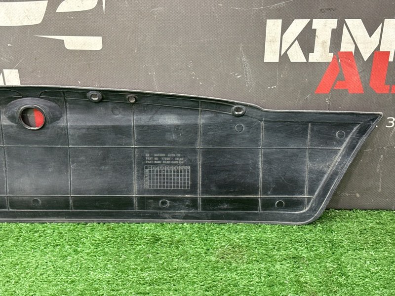 Молдинг крышки багажника Daewoo Nexia