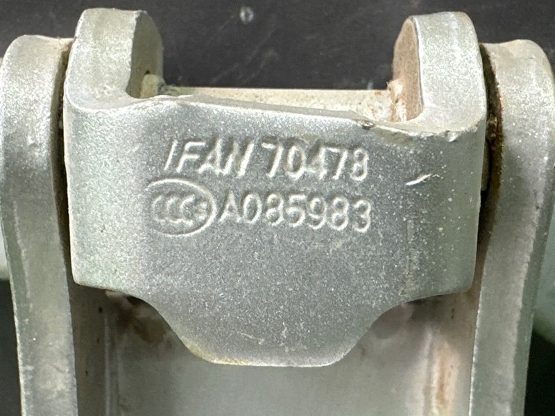 Петли двери LIFAN X60