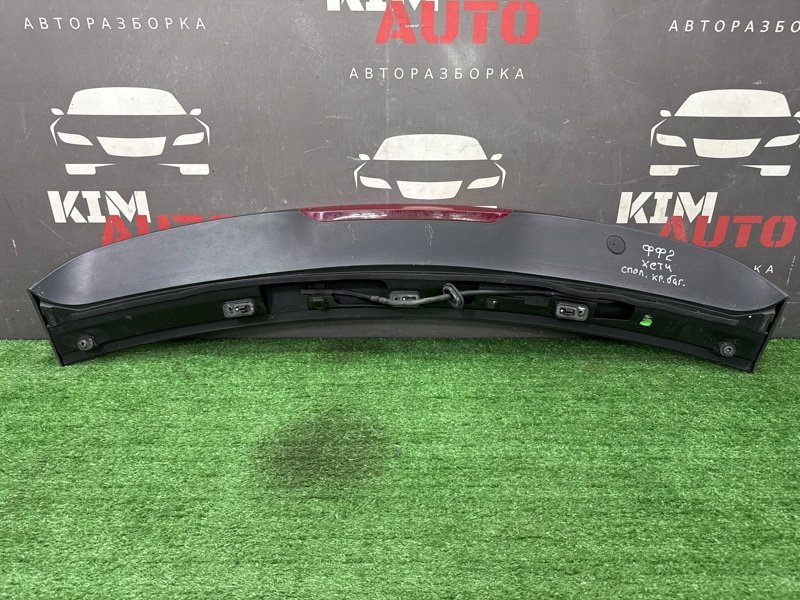 Спойлер крышки багажника с доп стоп сигналом Ford Focus