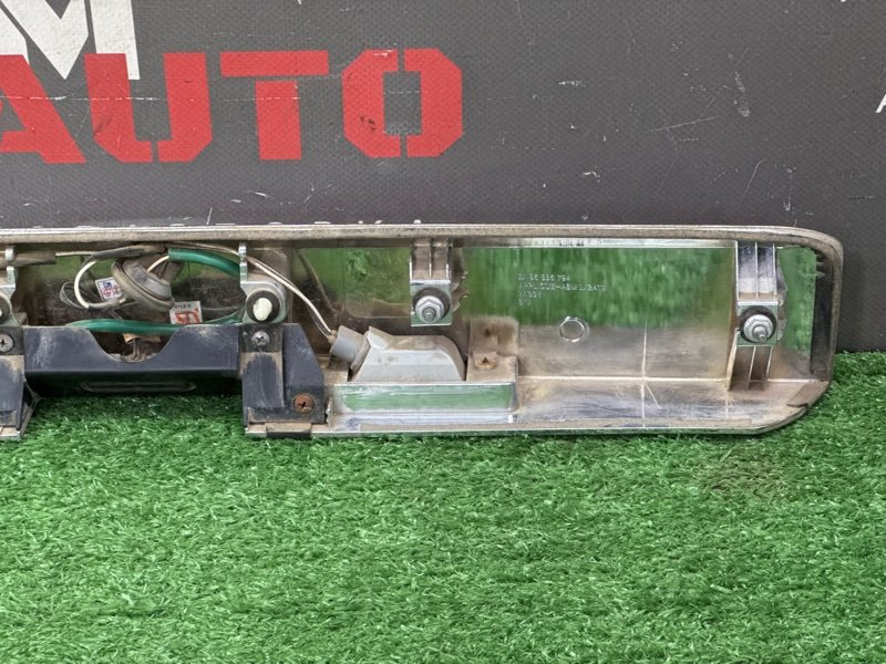 Молдинг крышки багажника Chevrolet Orlando