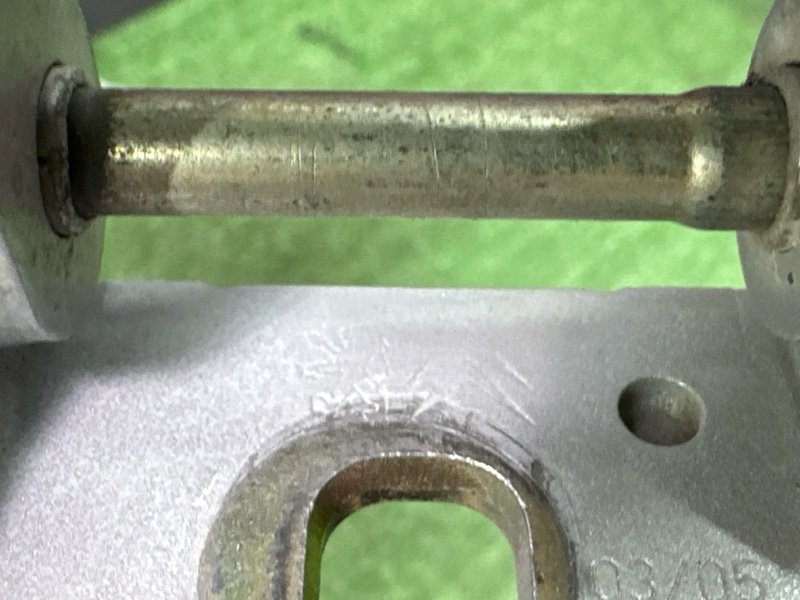 Петли двери Peugeot 307