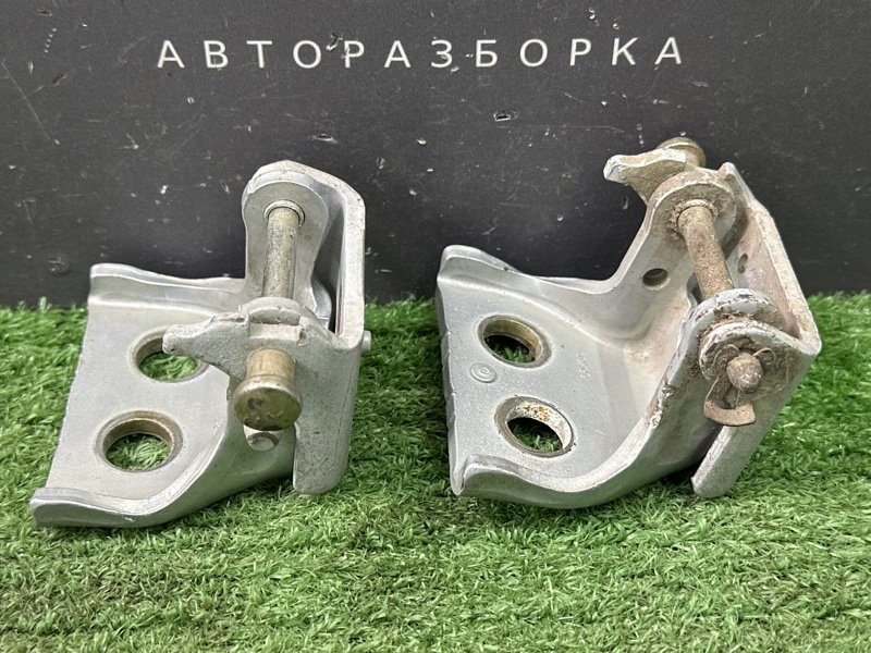 Петли двери Peugeot 307