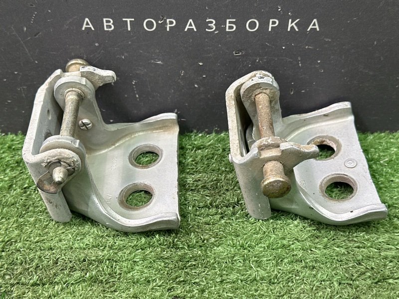 Петли двери Peugeot 307