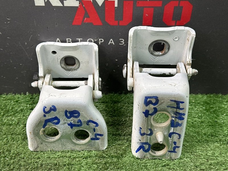 Петли двери Citroen C 4