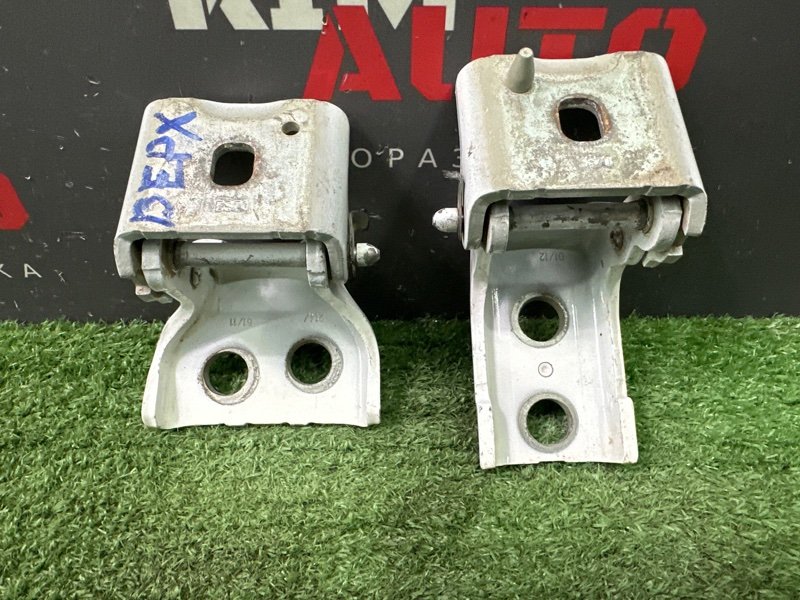 Петли двери Citroen C 4