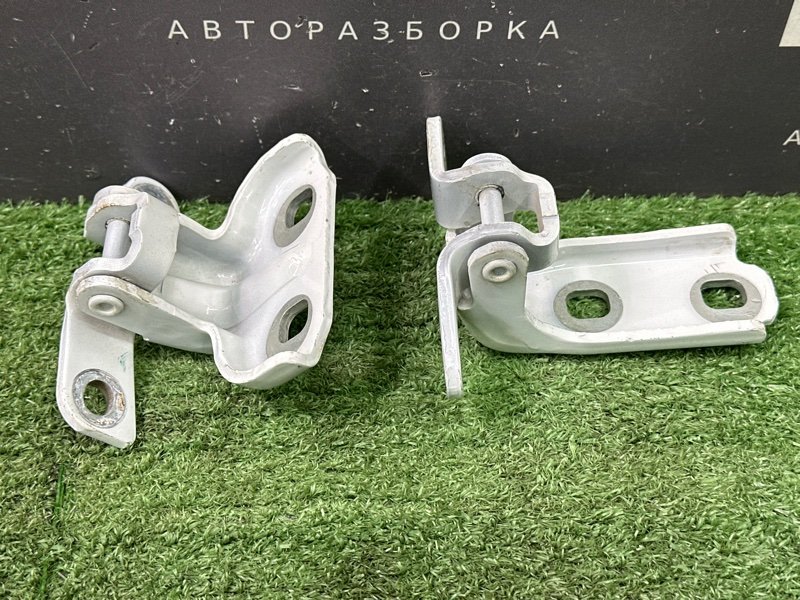 Петли двери Opel Astra J