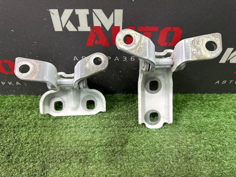 Петли двери Opel Astra J