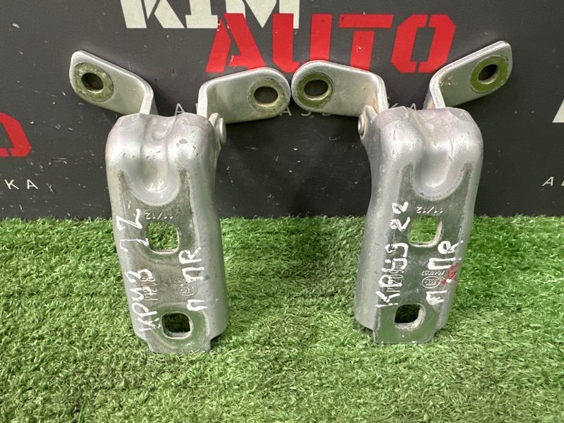 Петли двери Chevrolet Cruze