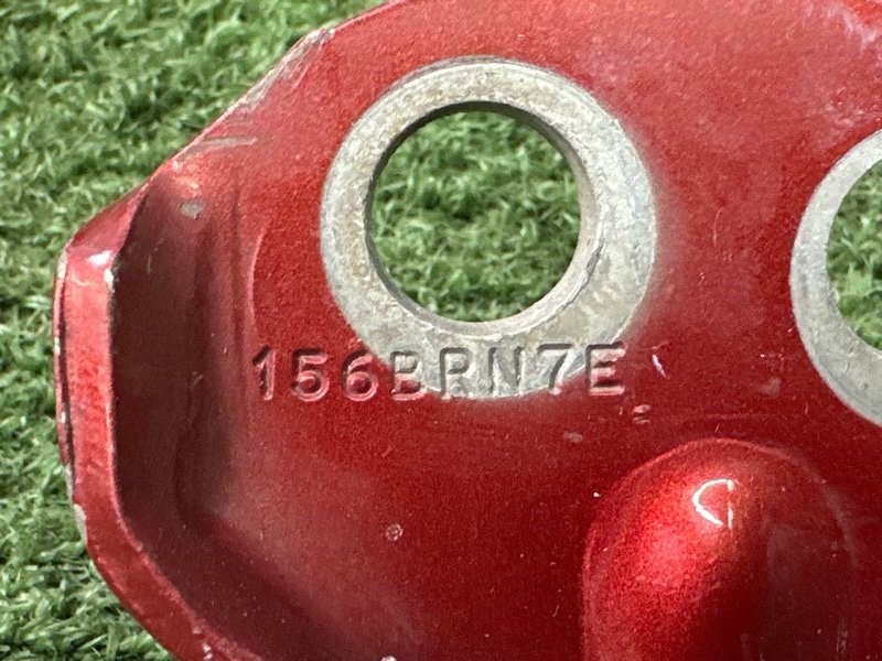 Петли двери Ford Fiesta