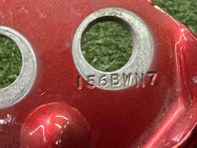 Петли двери Ford Fiesta