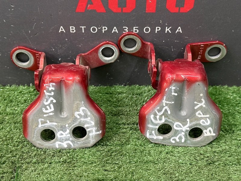 Петли двери Ford Fiesta
