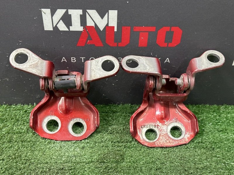 Петли двери Ford Fiesta