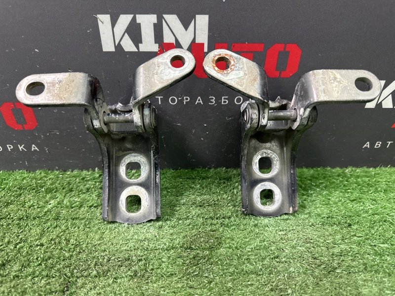 Петли двери Opel Astra J