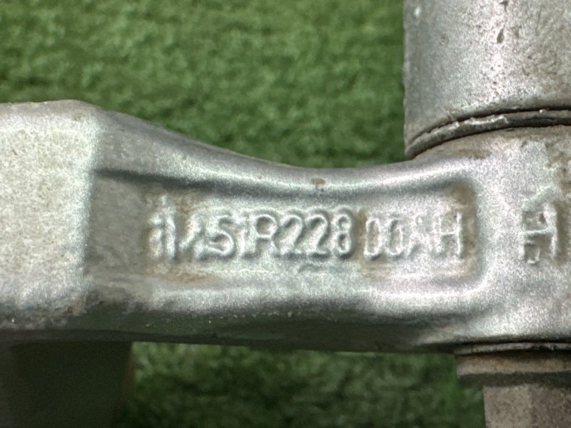 Петли двери Ford Focus 2