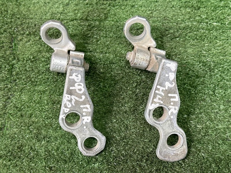 Петли двери Ford Focus 2