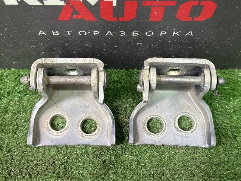 Петли двери Citroen C 4