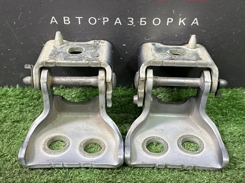 Петли двери Citroen C 4