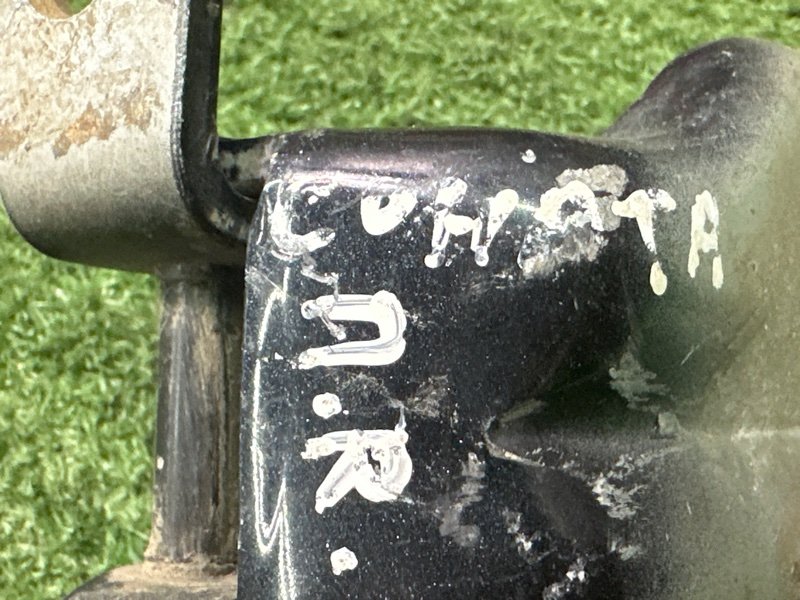 Петли двери Hyundai Sonata 4 EF