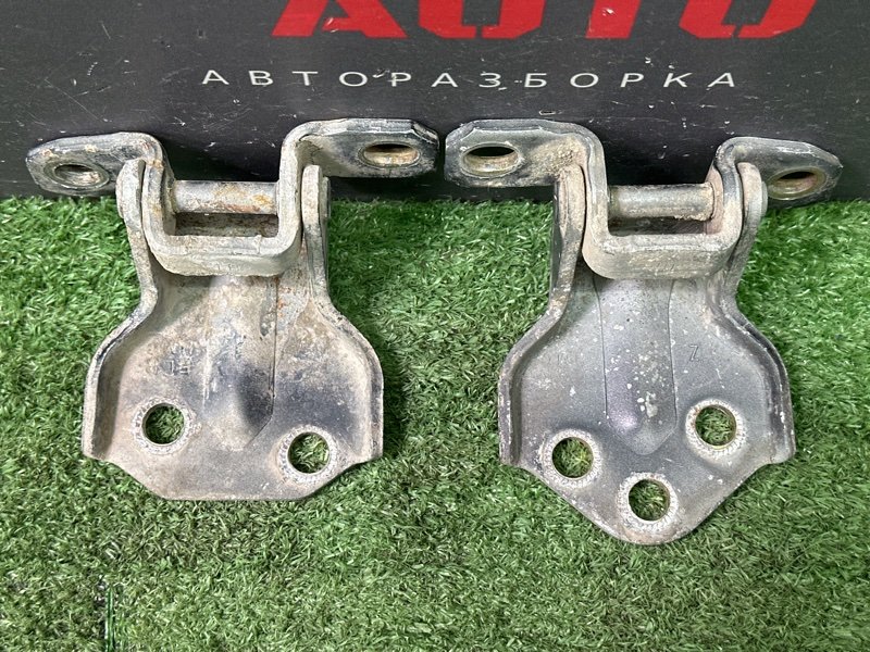 Петли двери Hyundai Sonata 4 EF