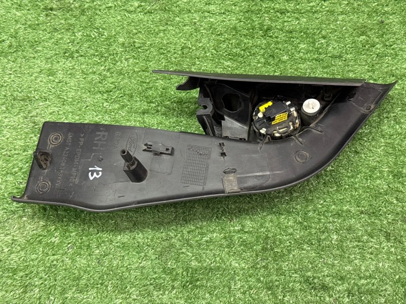 Твиттер зеркала Ford Focus 2