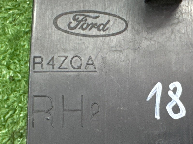 Твиттер зеркала Ford Focus 2