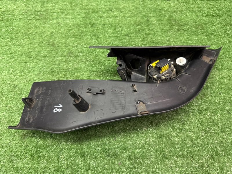 Твиттер зеркала Ford Focus 2