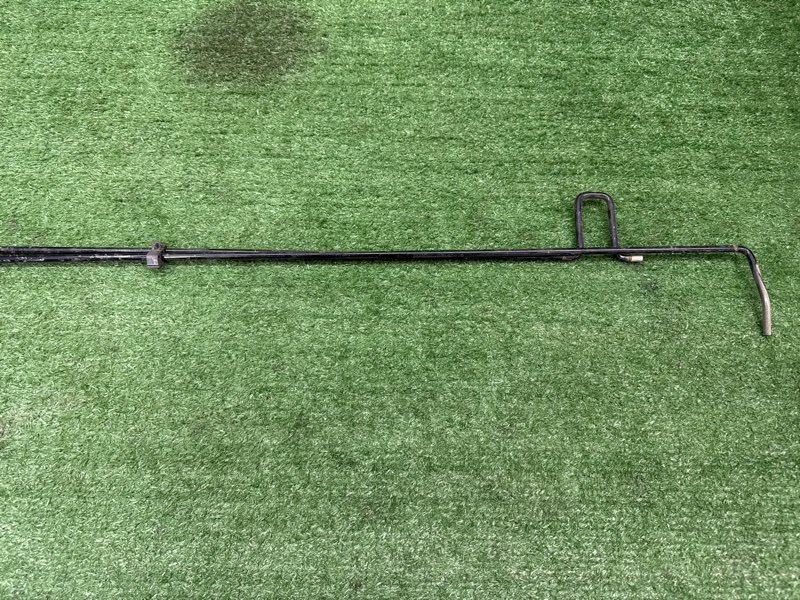 Торсион (пружина) багажника Suzuki Liana