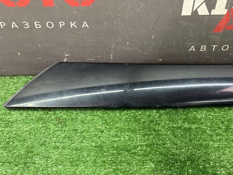 Накладка лобового стекла Skoda Fabia 2