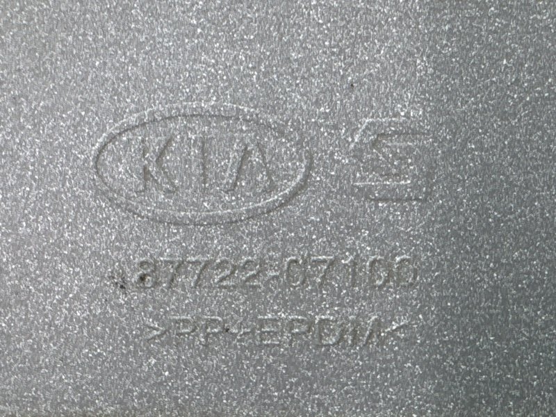 Молдинг двери Kia Picanto