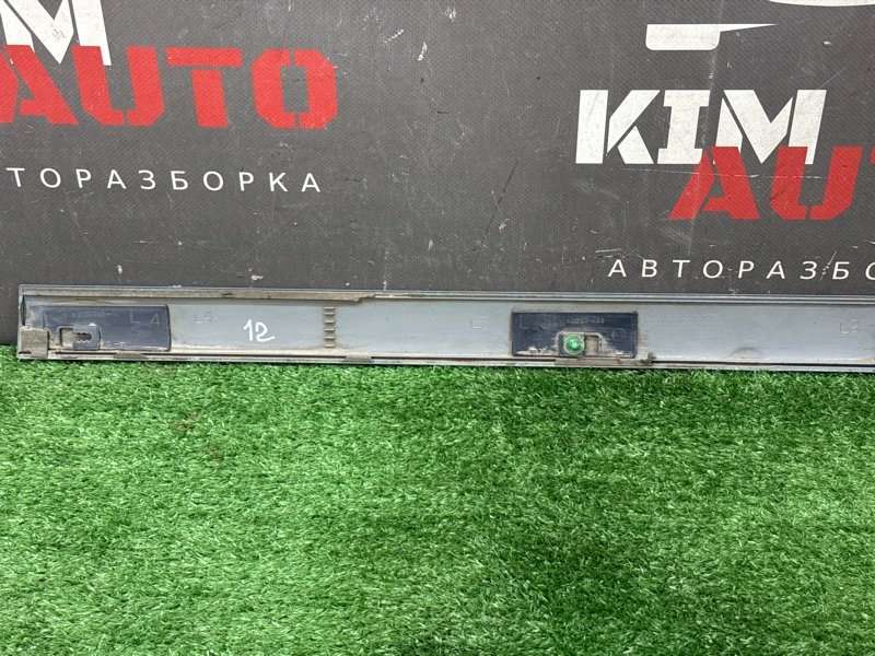 Молдинг двери Mitsubishi Lancer 9