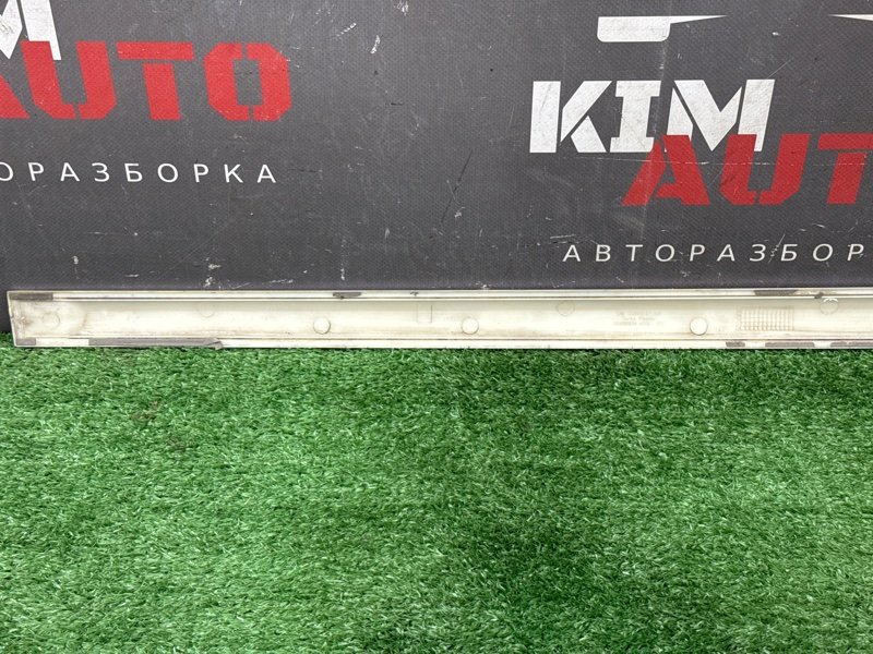 Молдинг двери Daewoo Nexia