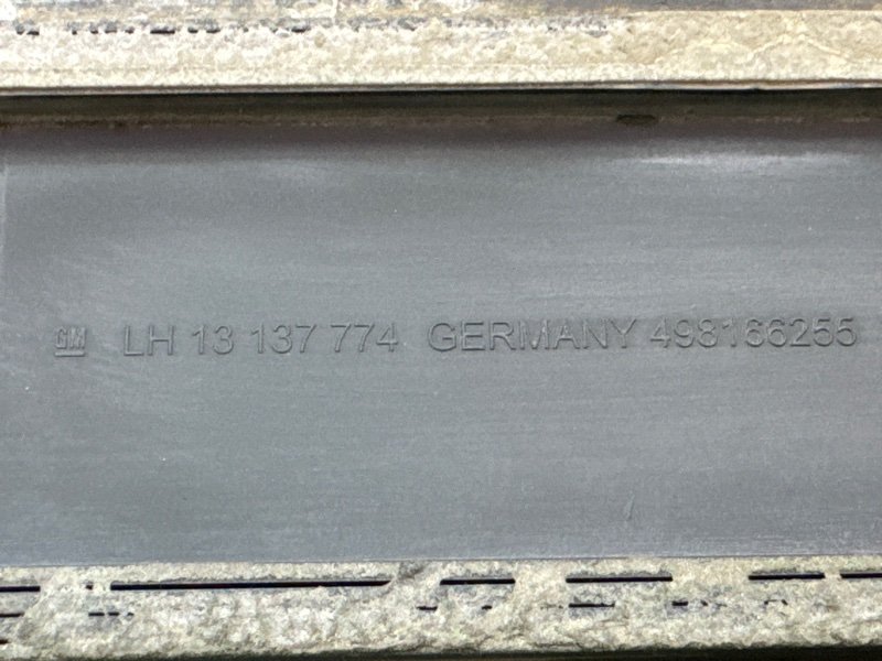 Молдинг двери Opel Zafira