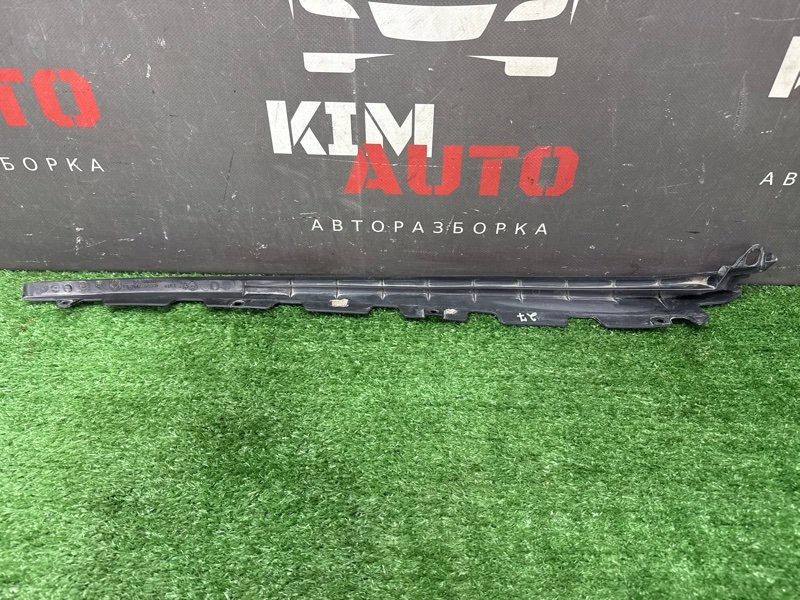 Молдинг лобового стекла Fiat Albea