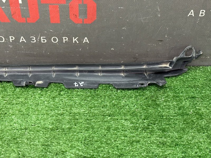 Молдинг лобового стекла Fiat Albea