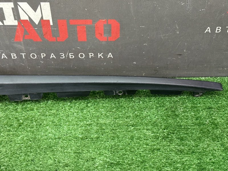 Молдинг лобового стекла Fiat Albea