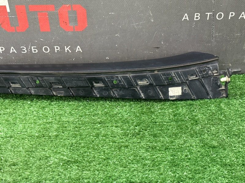 Молдинг лобового стекла SEAT ALTEA