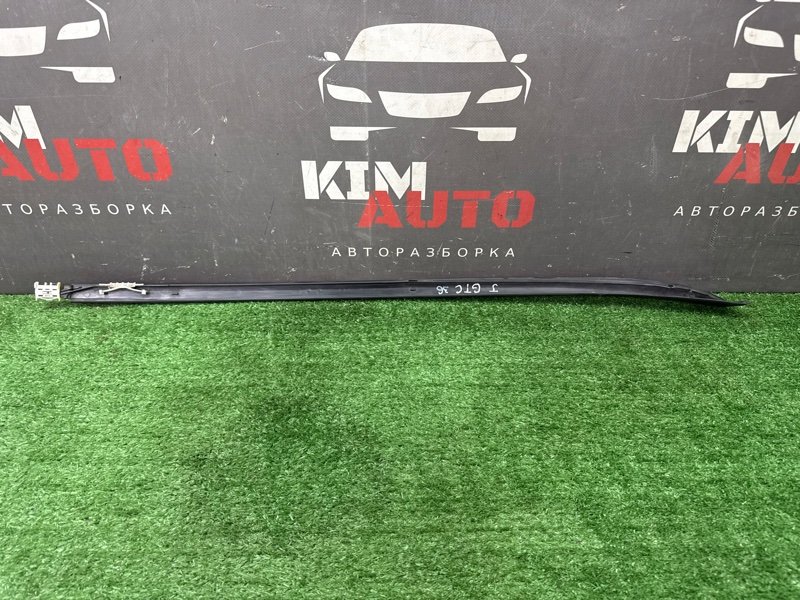 Молдинг лобового стекла Opel Astra J