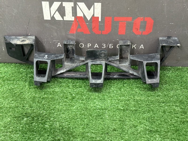 Кронштейн бампера Opel Zafira