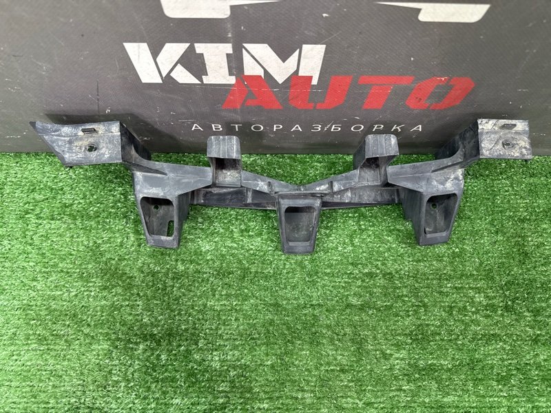 Кронштейн бампера Opel Zafira