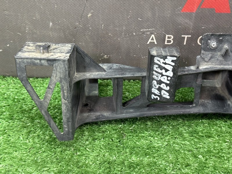 Кронштейн бампера Opel Zafira