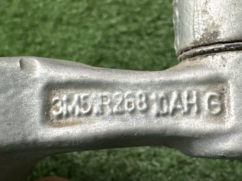 Петли двери Ford Focus 2