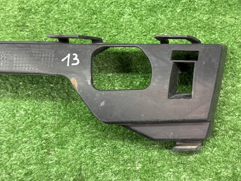 Кронштейн бампера Ford Focus 2