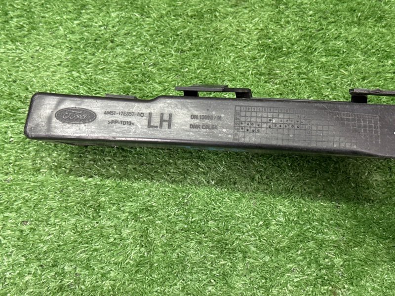 Кронштейн бампера Ford Focus 2