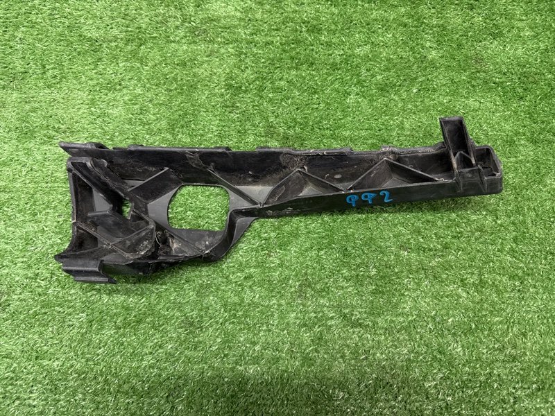 Кронштейн бампера Ford Focus 2