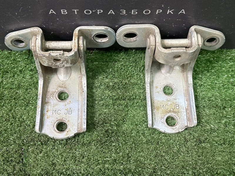 Петли двери Kia Rio 2