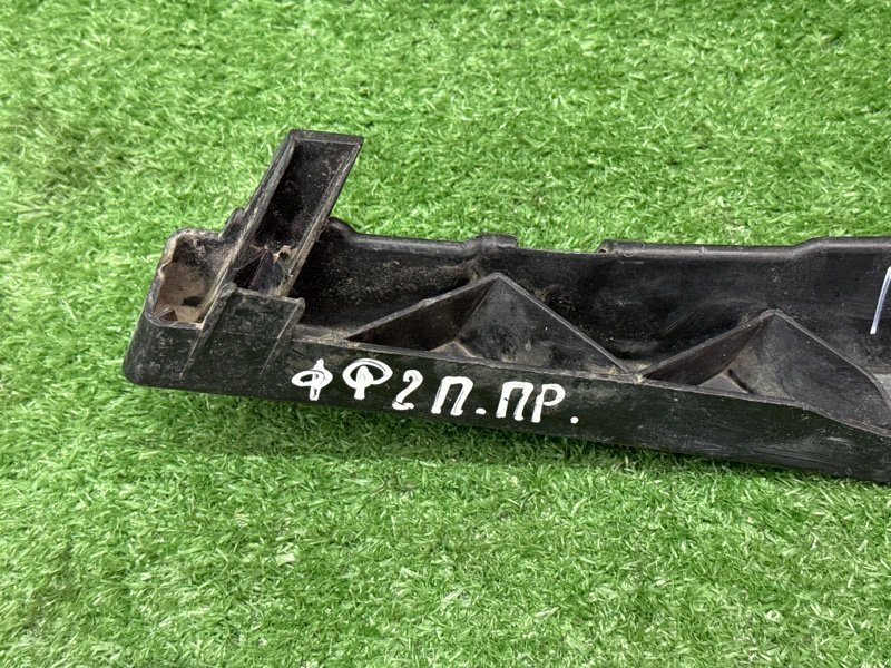 Кронштейн бампера Ford Focus 2