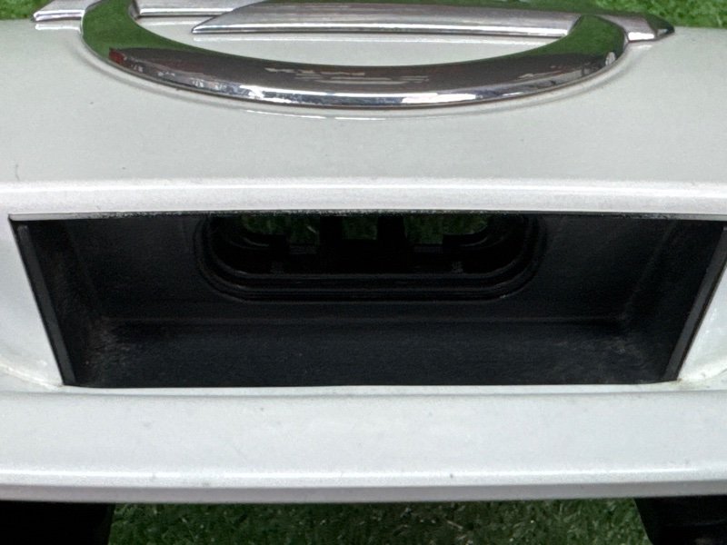 Накладка замка багажника Opel Astra J