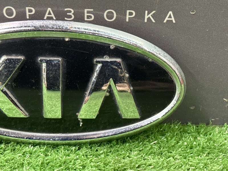 Эмблема Kia Ceed 1