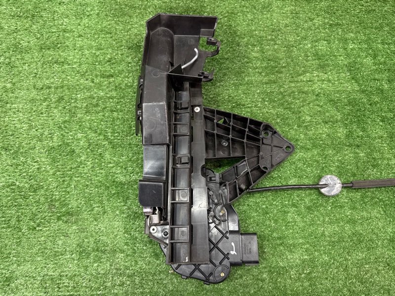 Замок двери Ford Focus 2